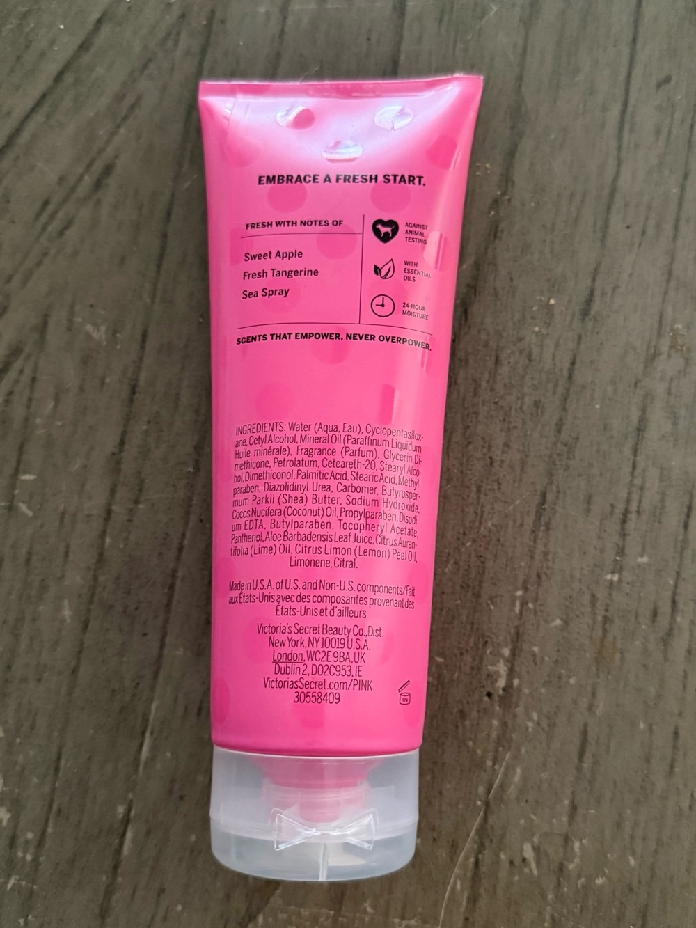 PINK Victoria's Secret Fresh & Clean Pink Body Lotion - Picture 3 of 3